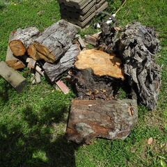 観音寺 薪 マキ 確かバベ ウバメガシ こたつの解体した木等 薪...