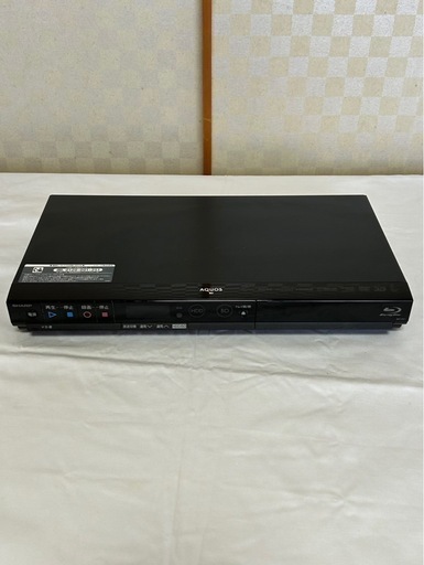 Amazon | シャープ ブルーレイディスクレコーダー 2B-C10GW1 AQUOS ブルーレイ ダブルチューナー 1TB 地デジ録画 簡単操作  外付けHDD対応 スタンダードモデル | ブルーレイレコーダー 通販 シャープ　ブルーレイ