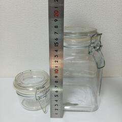 ガラスキャニスター ２個セットの画像