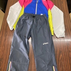 アシックスウインドブレーカー　M.S