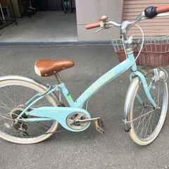 Croissant　女の子の自転車　22インチ　6段変速　