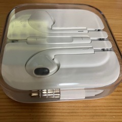 Apple iPhone イヤホン　純正　3.5mmの画像