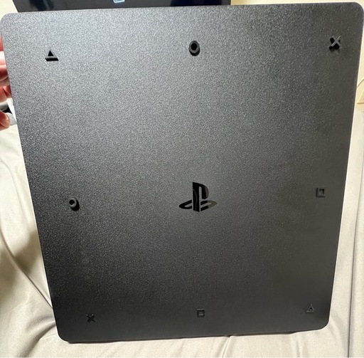 PS4本体 .電源コンセント、HDMIケーブル、コントローラー付き