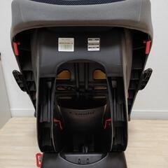 【値下げしました!!】チャイルドシート コンビ ウィゴー メッシュネイビー 自動車用 美品の画像
