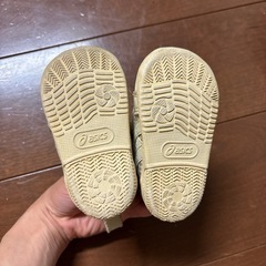【思い出の品！値下げしました！ファーストシューズ】asics アシックス　11.5㎝の画像