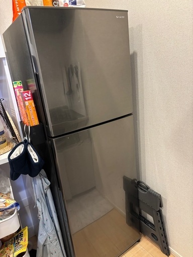 【5月末受け取り】シャープ SHARP 冷蔵庫 SJ-D23E