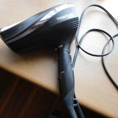 テスコムのヘアドライヤー「TID2250」ジャンク品　熱風出ません
