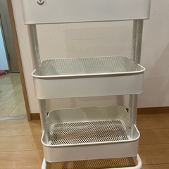 IKEA キッチンワゴンの画像