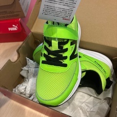 21cm ニューバランススニーカーの画像