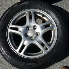 アルミホイール 16X6.5JJ PCD 100 5H スタッドレスタイヤ BLIZZAK VRX 205/60 R16 4本セットの画像