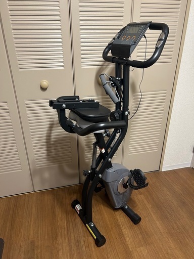 【自宅玄関引取希望】折り畳み可能　使用頻度少なめ　エアロバイク