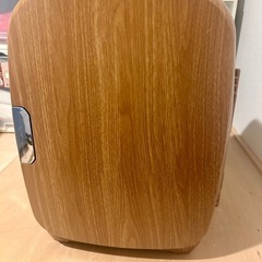 美品！小型冷蔵庫  冷温庫 【保冷・保温】 ミニ冷蔵庫 ポータブ...