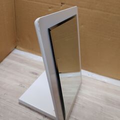卓上鏡　折りたたみ木製枠鏡　スタンドミラー　テーブルミラー　ホワイトの画像