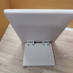 卓上鏡　折りたたみ木製枠鏡　スタンドミラー　テーブルミラー　ホワイトの画像