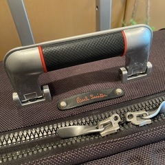 ポールスミスの超高級スーツケースの画像