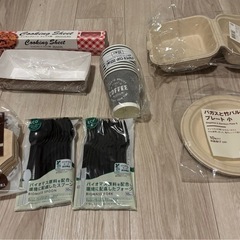 紙皿　コップなど