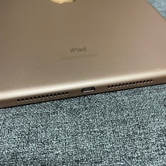 iPad第8世代128GB（セルラーモデル）の画像