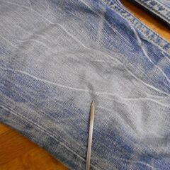 Levi’s 502 W31 革(白)パッチ リーバイス　USEDの画像