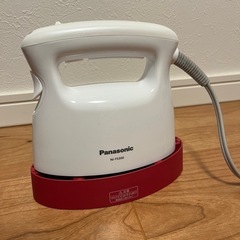 パナソニック　衣類スチーマー　アイロン　ホワイト　NI-FS300