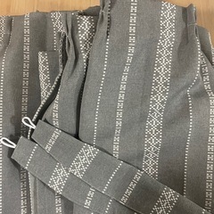 ニトリ　遮光2級カーテン　レユール　グレー