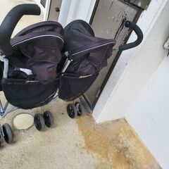 2人乗りベビーカー