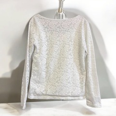 ②INGNI レース トップスの画像