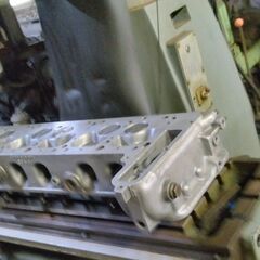 オールドMベンツ108.280Sキャブエンジン用シリンダ-ヘツト販売の画像