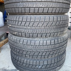 ブリヂストンスタットレス VRX　165/70R14中古タイヤ