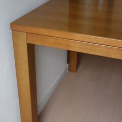 テーブルを1000円で出品します【高さ64cm】【テーブル面80cm×80cm】の画像