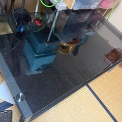 ガラステーブル