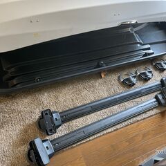 INNO(イノー) WEDGE665 ルーフボックス白   /　80ハリアー用スペース取付フックK781　/エアロスペースバー　XS201/XB115の画像