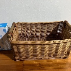 雑貨屋カゴ②