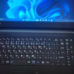 第７世代.美品❗️TOSHIBA.薄型デザイン❗️ノートパソコン.の画像