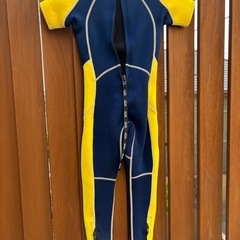 ウエットスーツ　kids 120cmの画像
