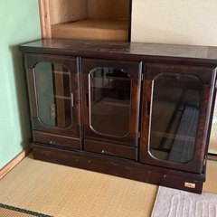 サイドボード　収納家具の画像