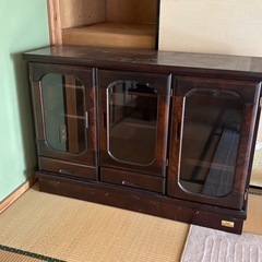 サイドボード　収納家具