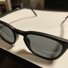 IZIPIZI｜UVカットトラピーズシェイプサングラスの画像