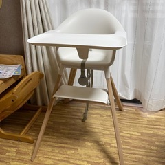 Stokkeキッズチェア　