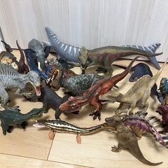 恐竜　フィギュアの画像