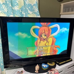 大型液晶テレビ