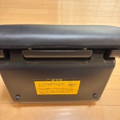 トヨタ純正　オットマン　フットレストの画像