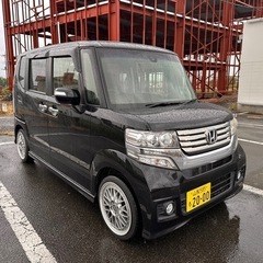 ホンダ　N-BOX カスタム　人気の黒‼️ 商談中