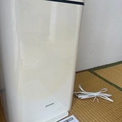 【取引中】アイリスオーヤマ　サーキュレーター衣類乾燥除湿機の画像