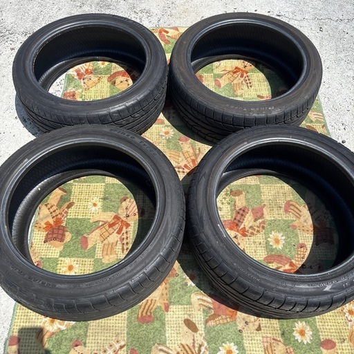 Pinso tyres 225/45ZR18 のサマータイヤ4本セットです。