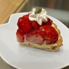 今日、モラージュ行く人いませんか？