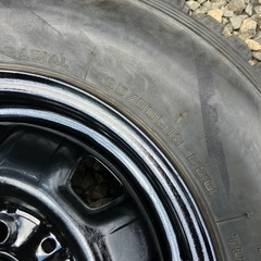 バリ溝スパイクタイヤ４本セット の画像