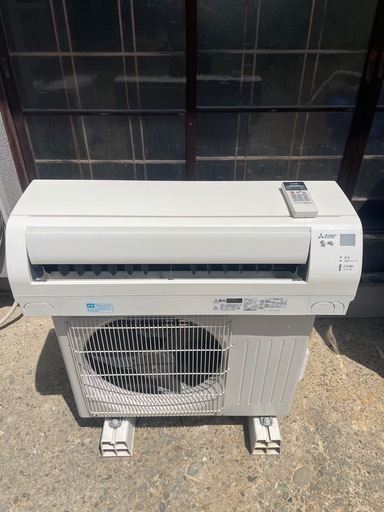 中古品　エアコン主に8畳用