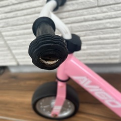トレーニングバイクAVIGO トイザらス 16cm の画像