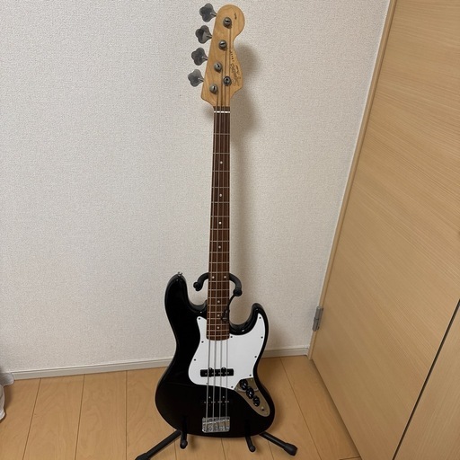 【取引中】スクワイヤ　ジャズベース　 Squier by Fender