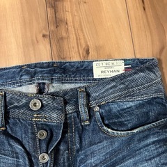 DIESELジーンズ
の画像